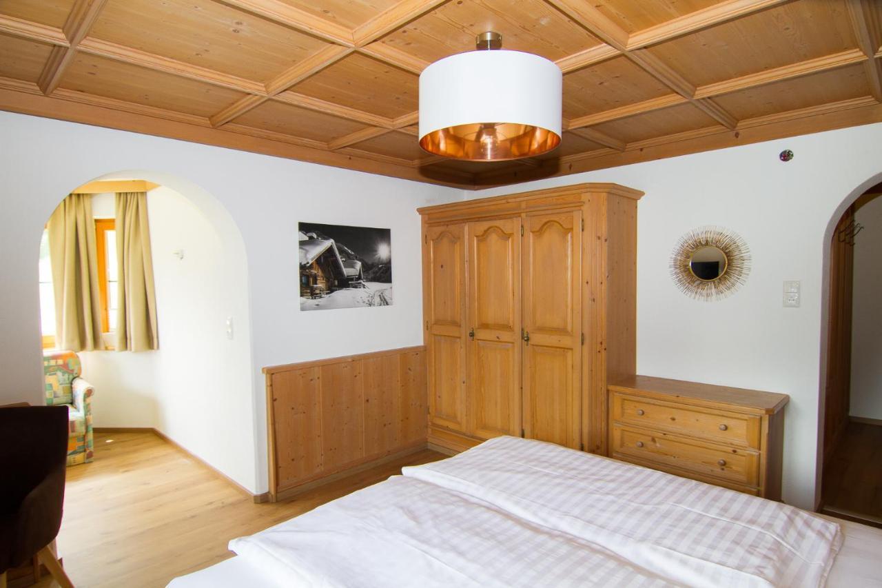 Haus Am Sonnenhang Finkenberg Exteriör bild