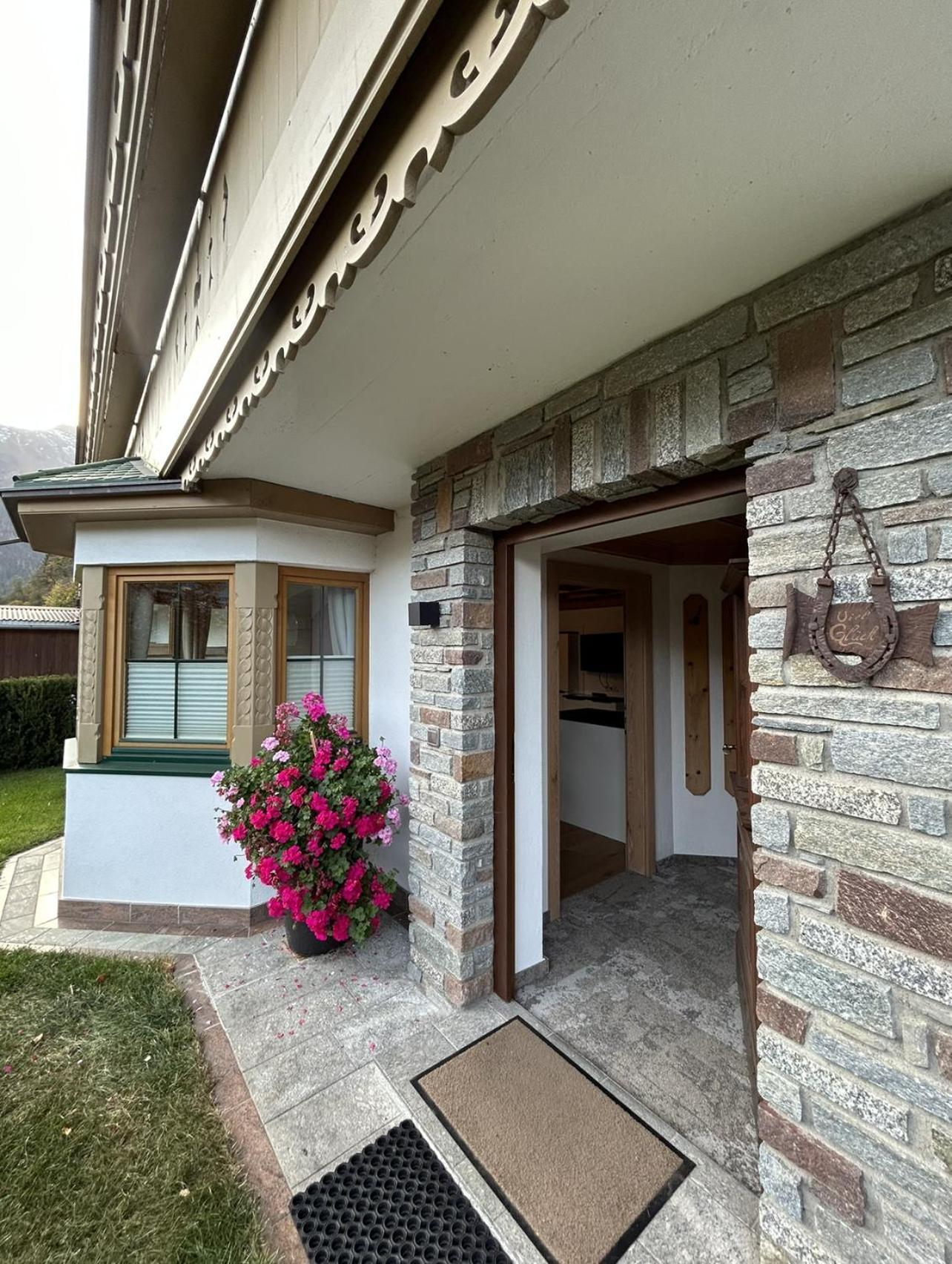 Haus Am Sonnenhang Finkenberg Exteriör bild